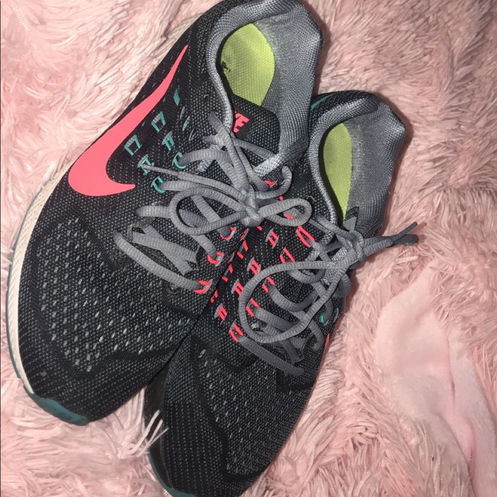 tennis shoes